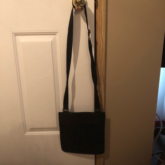 Authentic Gucci Black Crossbody Bag - Picture 3 of 11